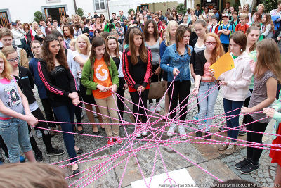 Ein Netzwerk engagierter Menschen - wie hier bei der Eröffnung des FairStyria-Tages 2014 - engagiert sich für Fairness und übernimmt Globale Verantwortung Ein Netzwerk engagierter Menschen - wie hier bei der Eröffnung des FairStyria-Tages 2014 - engagiert sich für Fairness und übernimmt Globale Verantwortung