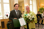 LH Franz Voves überreichte Renate Schmidt den Menschenrechtspreis des Landes Steiermark © Foto: Frankl; bei Quellenangabe honorarfrei LH Franz Voves überreichte Renate Schmidt den Menschenrechtspreis des Landes Steiermark